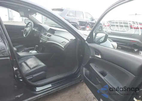 2011 Honda Accord 2.4 Se z USA, uszkodzony, nr VIN 1HGCP2F67BA059108